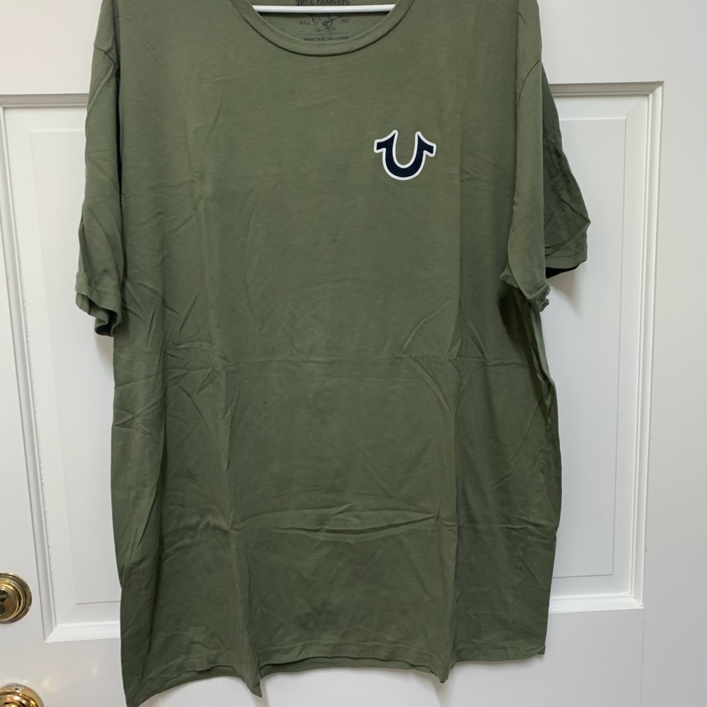 Men’s true religion shirt